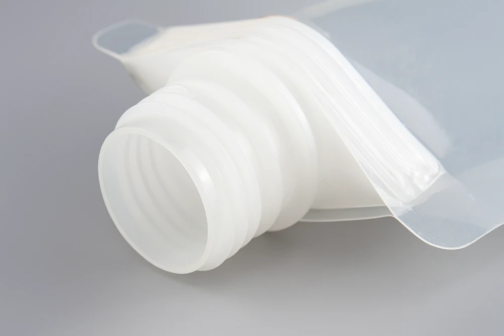 Kemasan pouch refill tutup